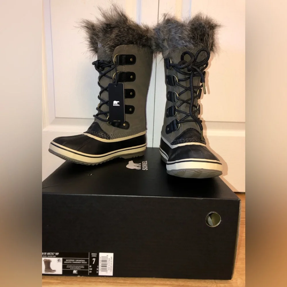WOMEN'S JOAN OF ARCTIC™ BOOT - Picture 2 of 9